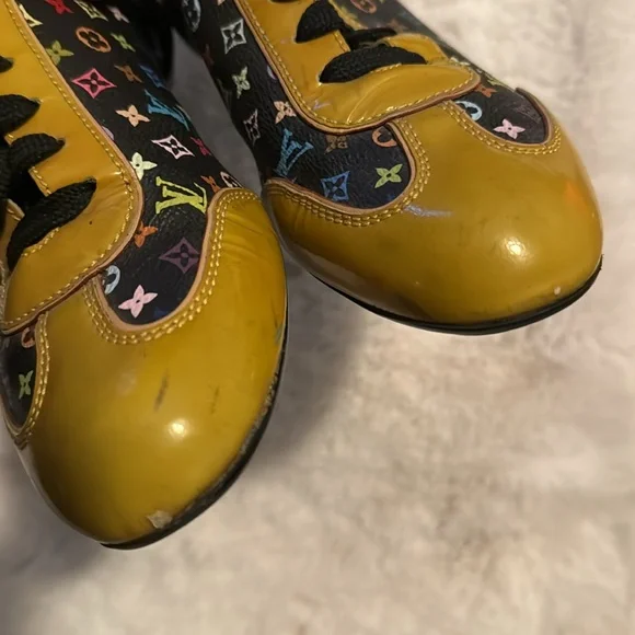 Louis Vuitton Multicolore Monogram Pattern Sneakers
Women's - Picture 9 of 10